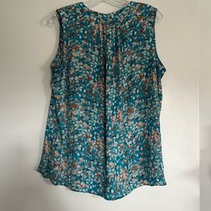 NYDJ multicolor sleeveless blouse in size large